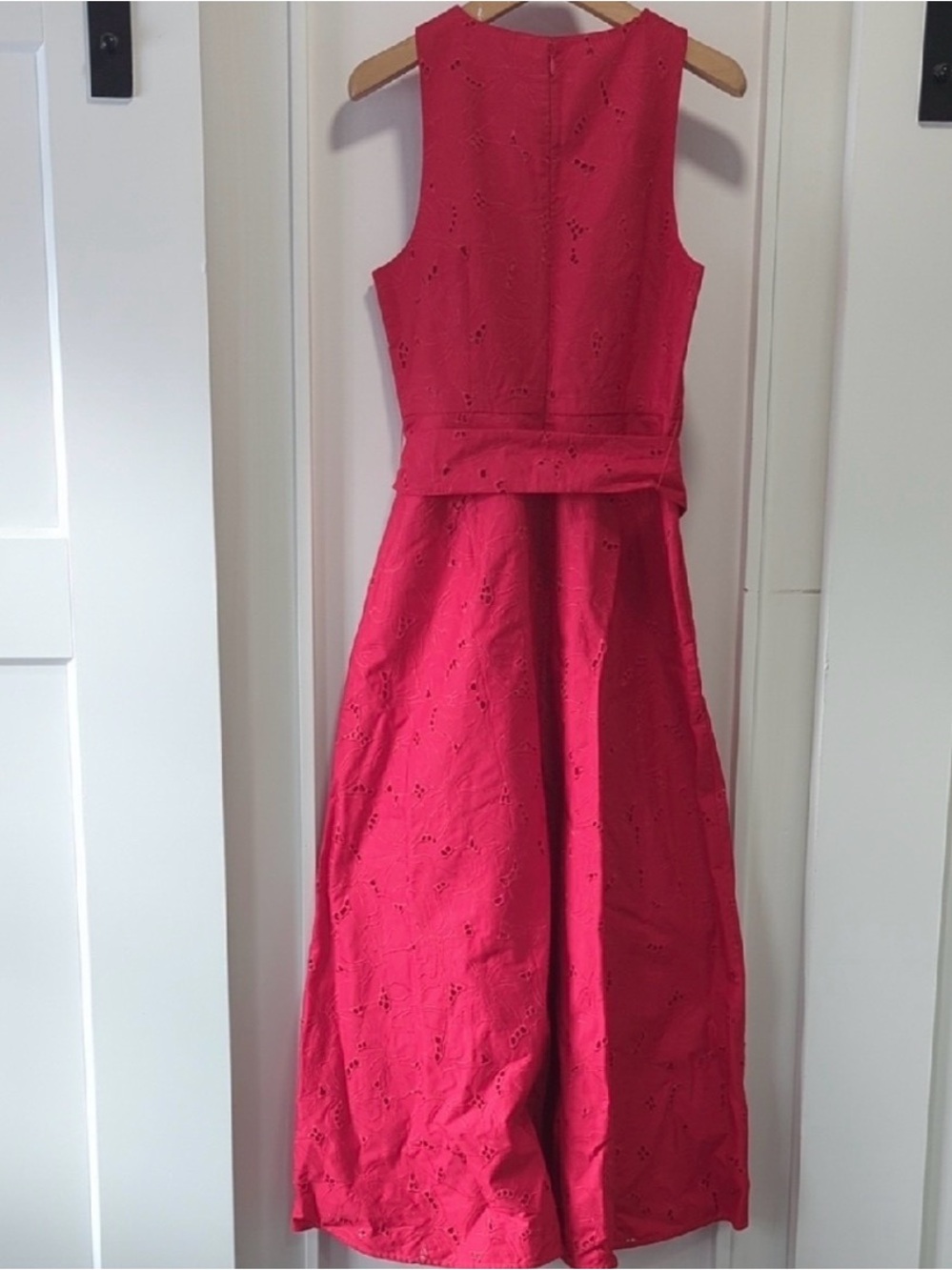 ANN TAYLOR Red Eyelet Sleeveless Maxi Dress Size Small